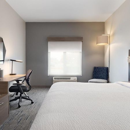 Holiday Inn Express Hotel & Suites Saginaw By Ihg Zewnętrze zdjęcie