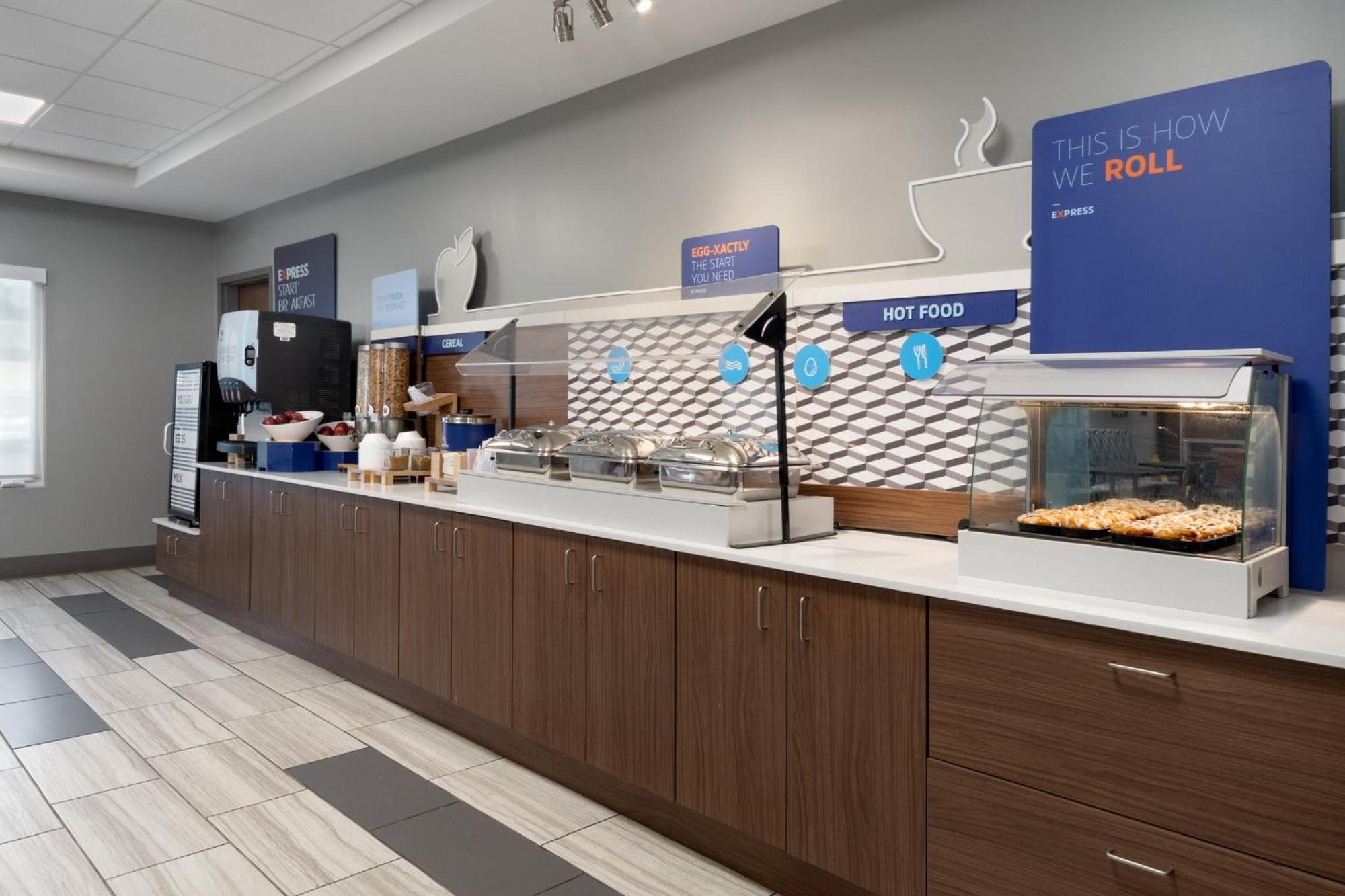 Holiday Inn Express Hotel & Suites Saginaw By Ihg Zewnętrze zdjęcie