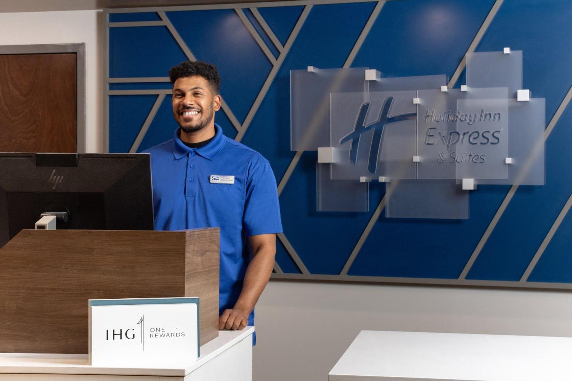 Holiday Inn Express Hotel & Suites Saginaw By Ihg Zewnętrze zdjęcie